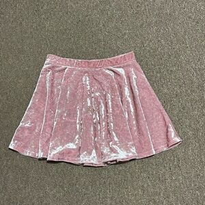 Forever 21 mini skirt. 💕